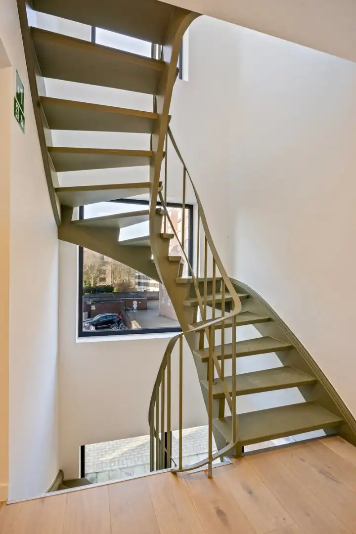 Volledig gerenoveerd en gemeubelde studentenkamer met privé badkamer en tuin - EPC A!  foto 24