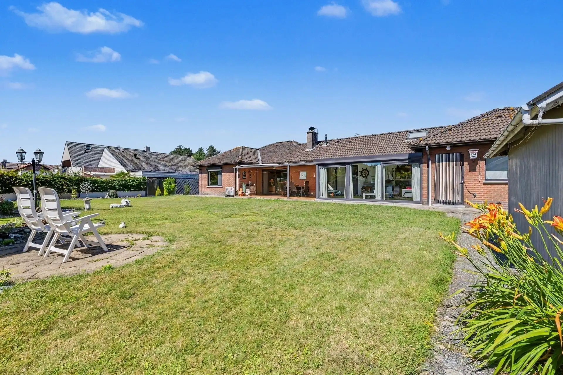 Hoofdfoto van de publicatie: Ruime laagbouwwoning op een mooi perceel van 1.373m²