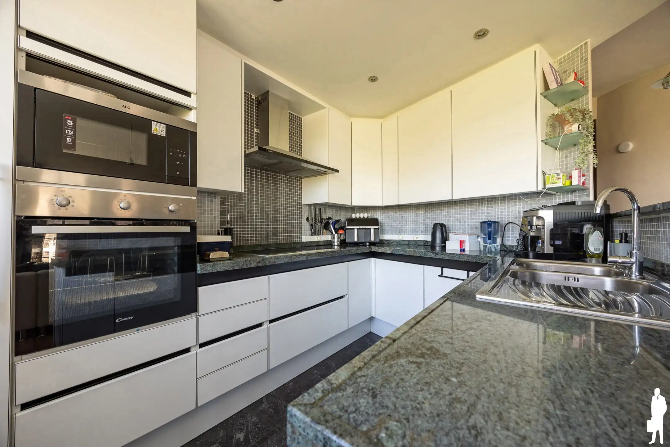 Penthouse met 3 slpk & dubbele garage te Melsele foto 4