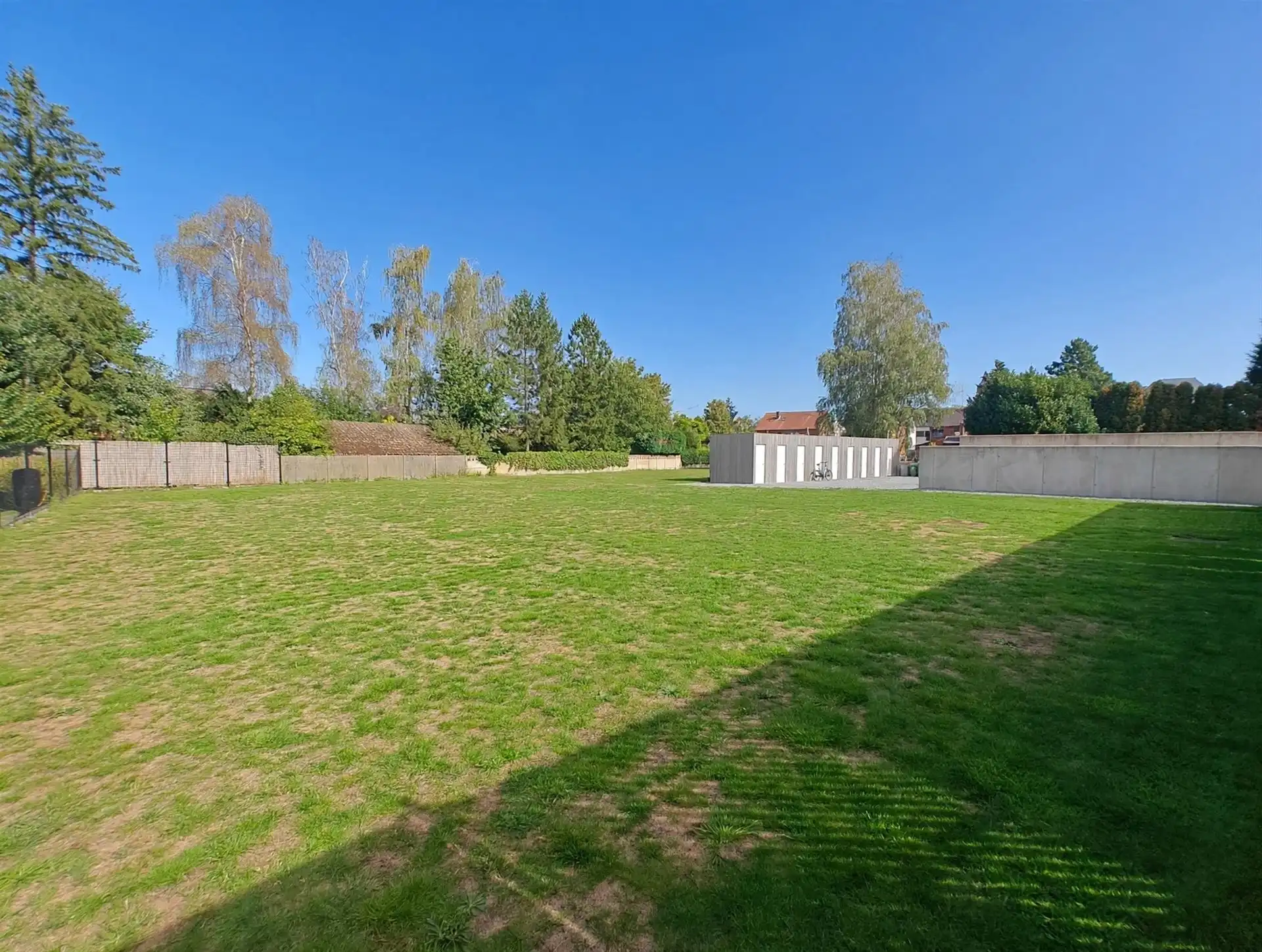 Gelijkvloers appartement met 2 slaapkamers een ruim terras, tuin en extra gemeenschappelijke tuin  foto 23