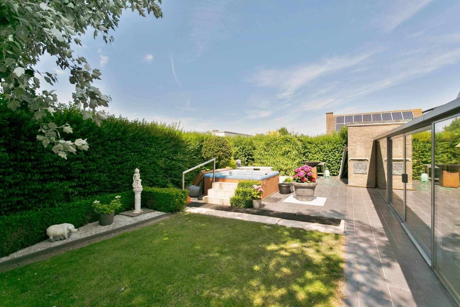 Uitstekend gelegen BUNGALOW /VILLA te koop te Middelkerke!* foto 7