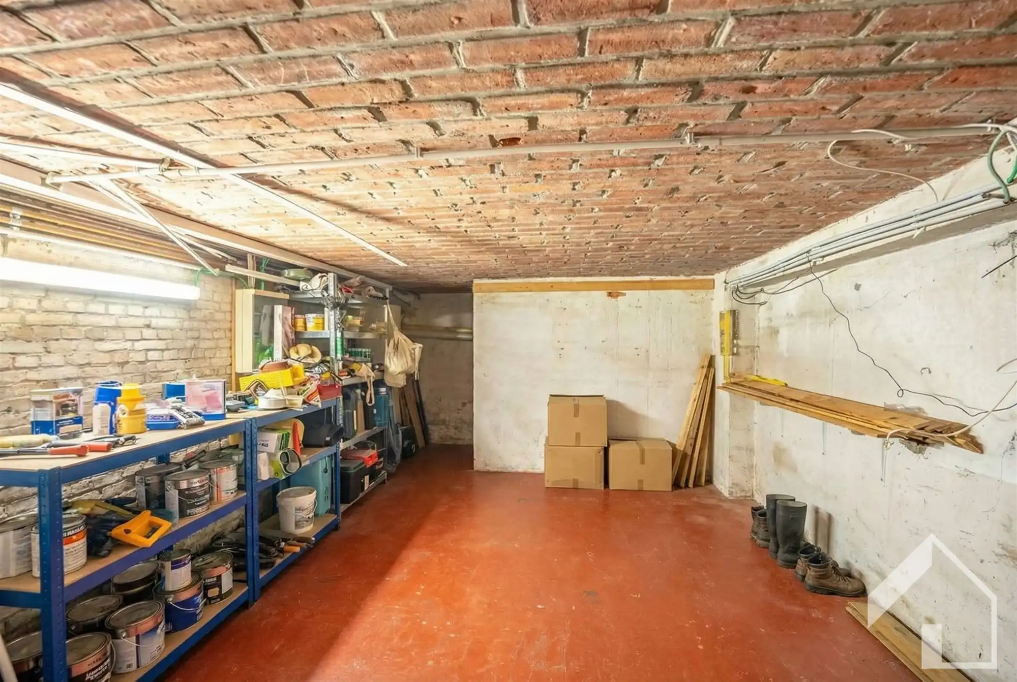 Af te werken gezinswoning op goede locatie in Wijnegem foto 10