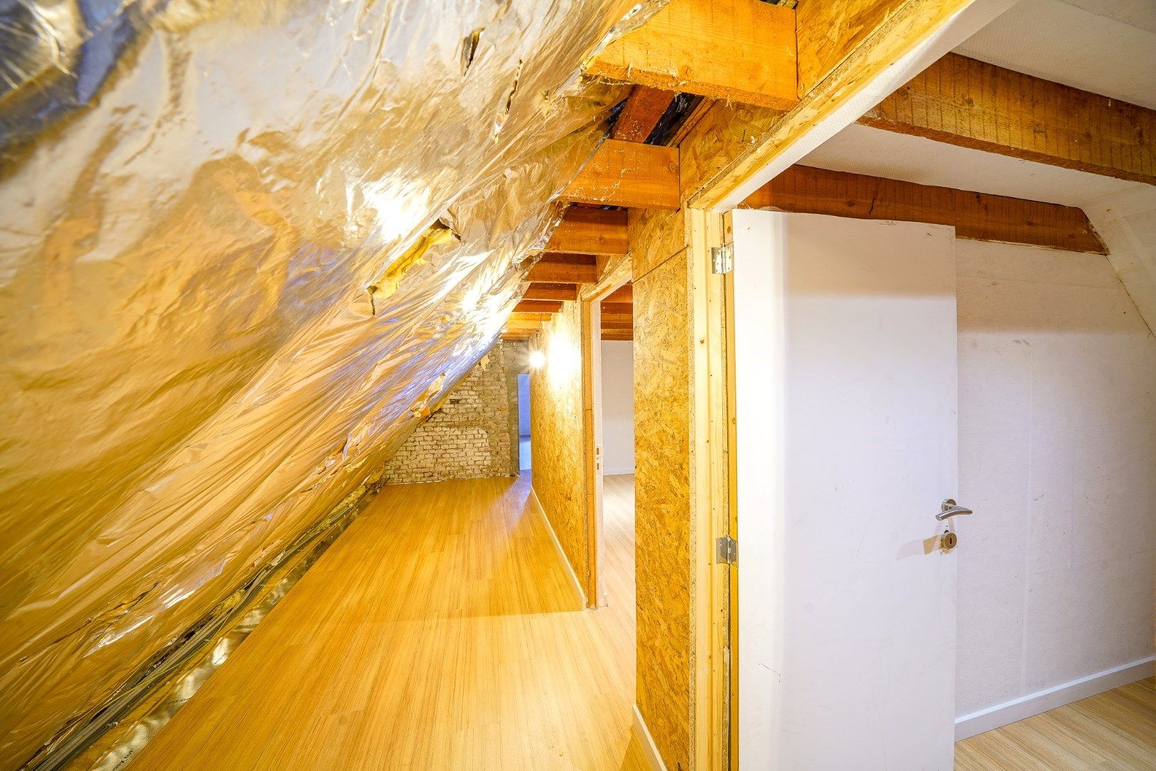 Landelijke vrijstaande woning op zongericht perceel foto 13