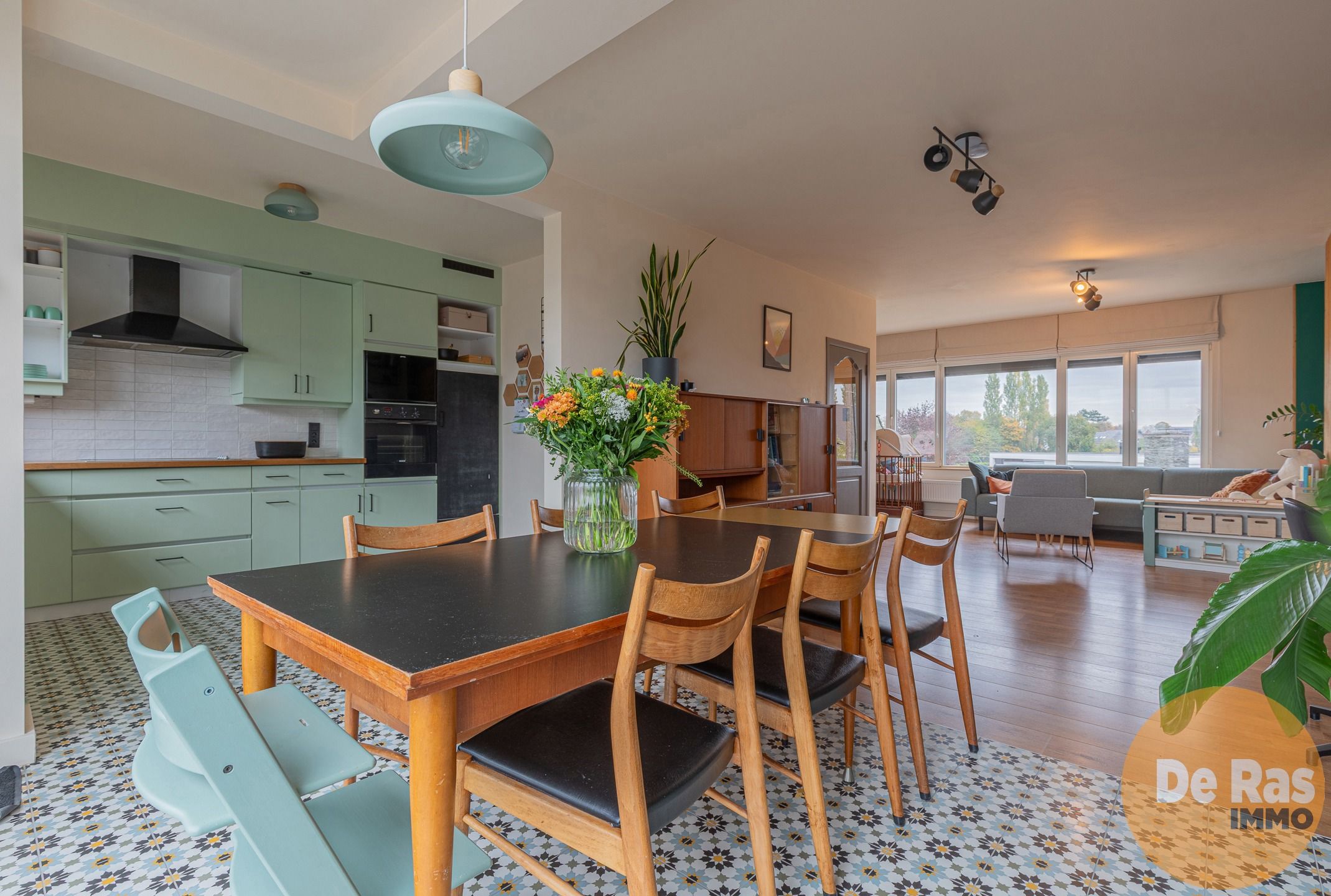 LEDE - Instapklare, centraal gelegen woning met 3 slpk foto 11
