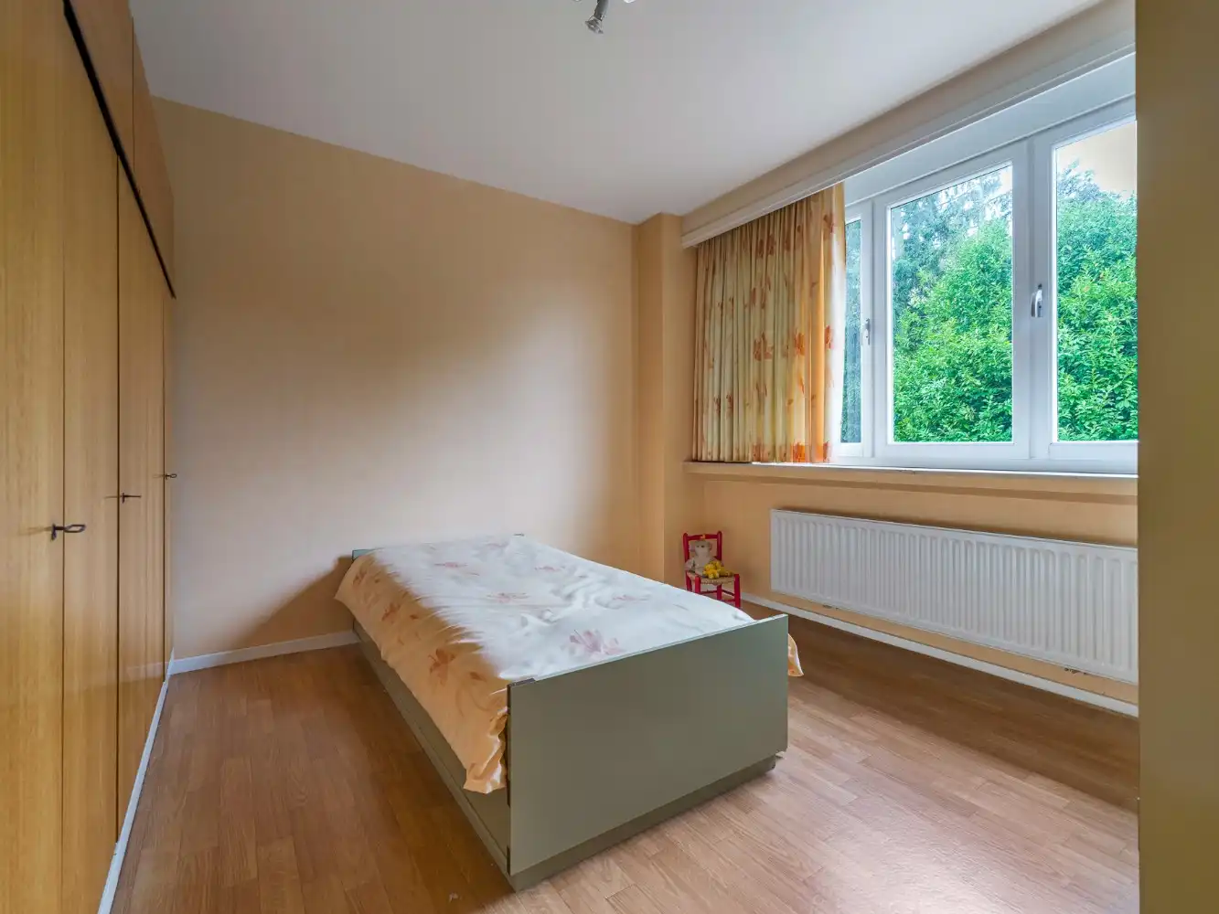 Licht op te frissen woning met 3 slpk. en tuin foto 15