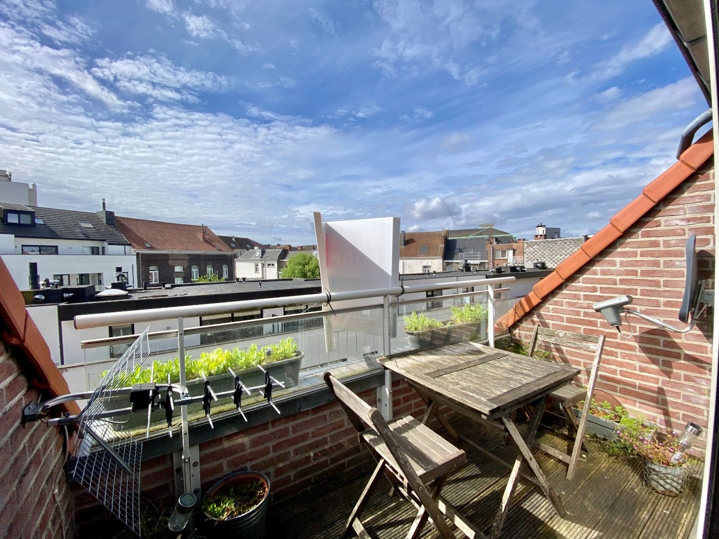 DUPLEX APPARTEMENT MET 2 SLPKS, TERRAS, AUTOSTANDPLAATS EN KELDERBERGING foto 21