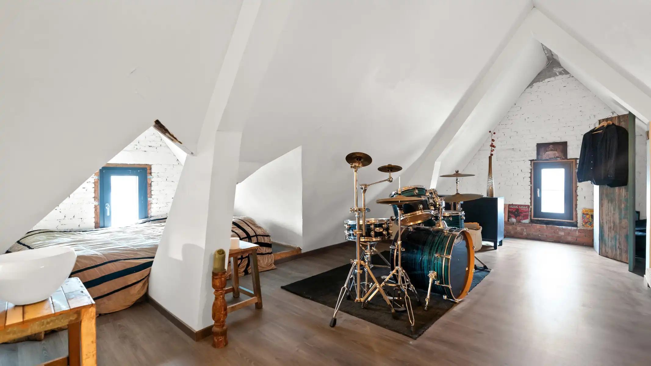 Gerenoveerde woning met diverse bijgebouwen te Morkhoven foto 26