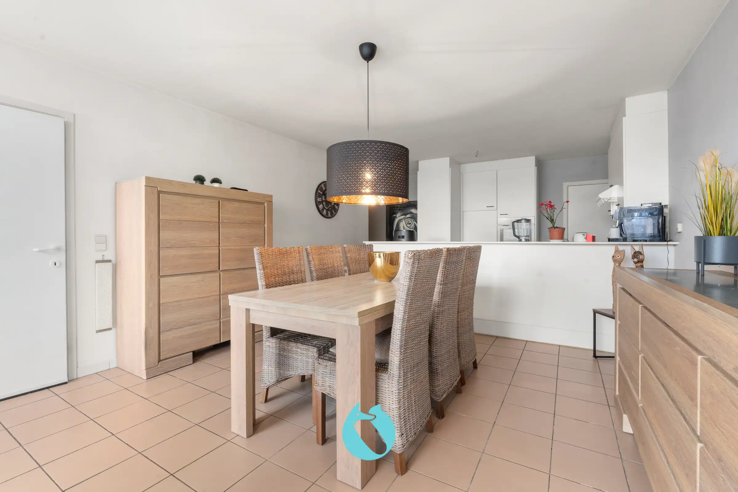 Gelijkvloers appartement met 2 slpks, tuin en garage foto 4