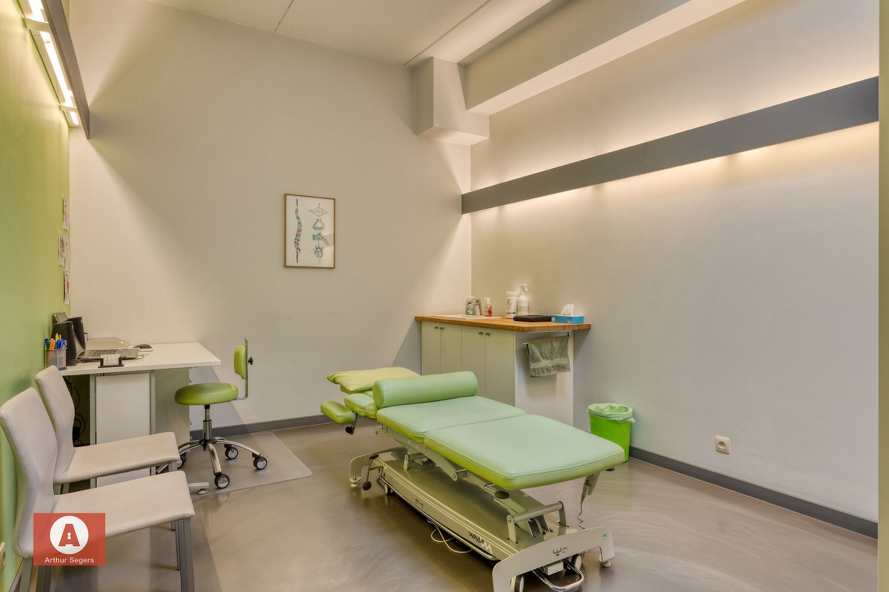 Energiezuinige handelsruimte + 3 privé auto-parkeer-plaatsen foto 9