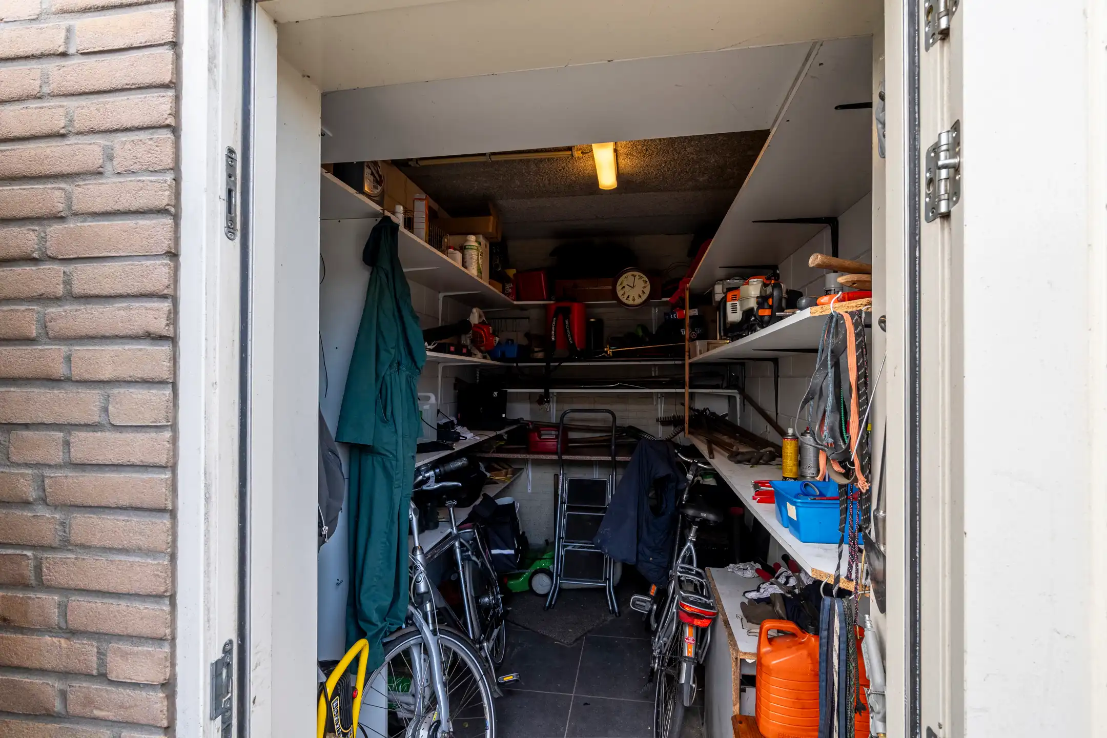 Instapklaar 2-slaapkamer appartement – reeds verhuurd foto 11