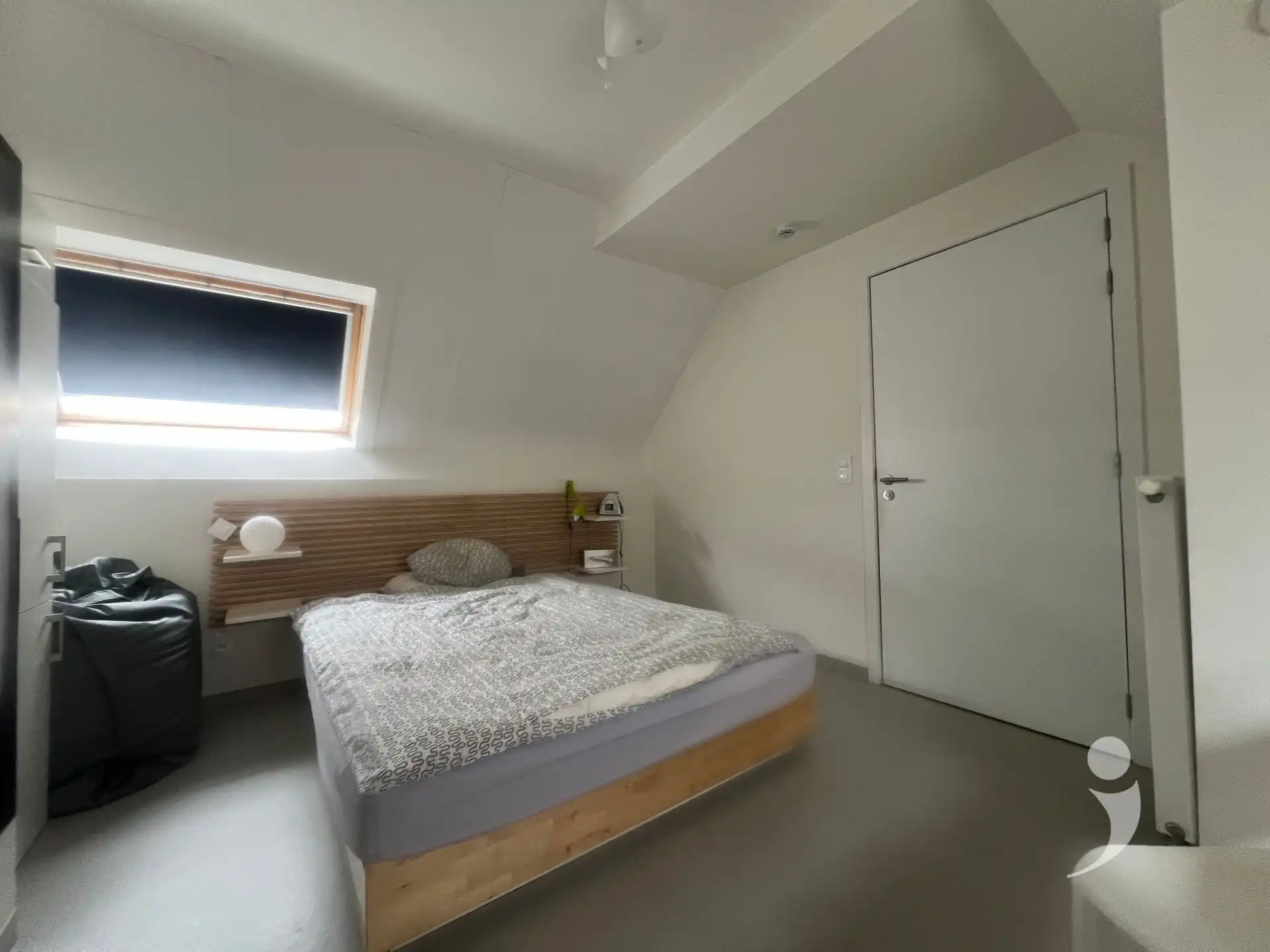 Duplex studentenkamer foto 2