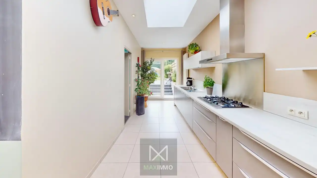 🏡 Instapklare woning te koop in Rekkem foto 8