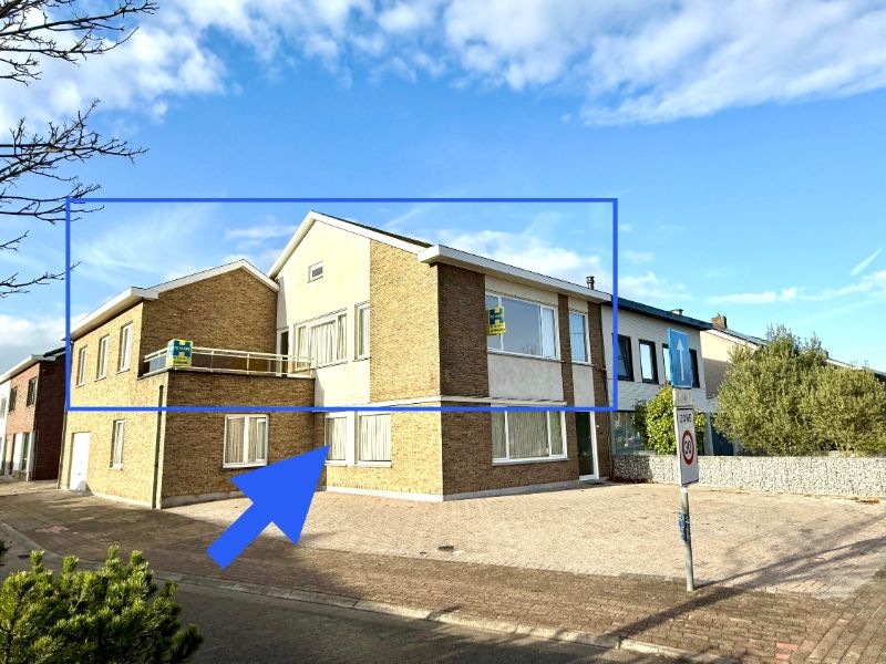 Verrassend ruim appartement met 3 slaapkamers, terras en 2 parkeerplaatsen foto {{pictureIndex}}