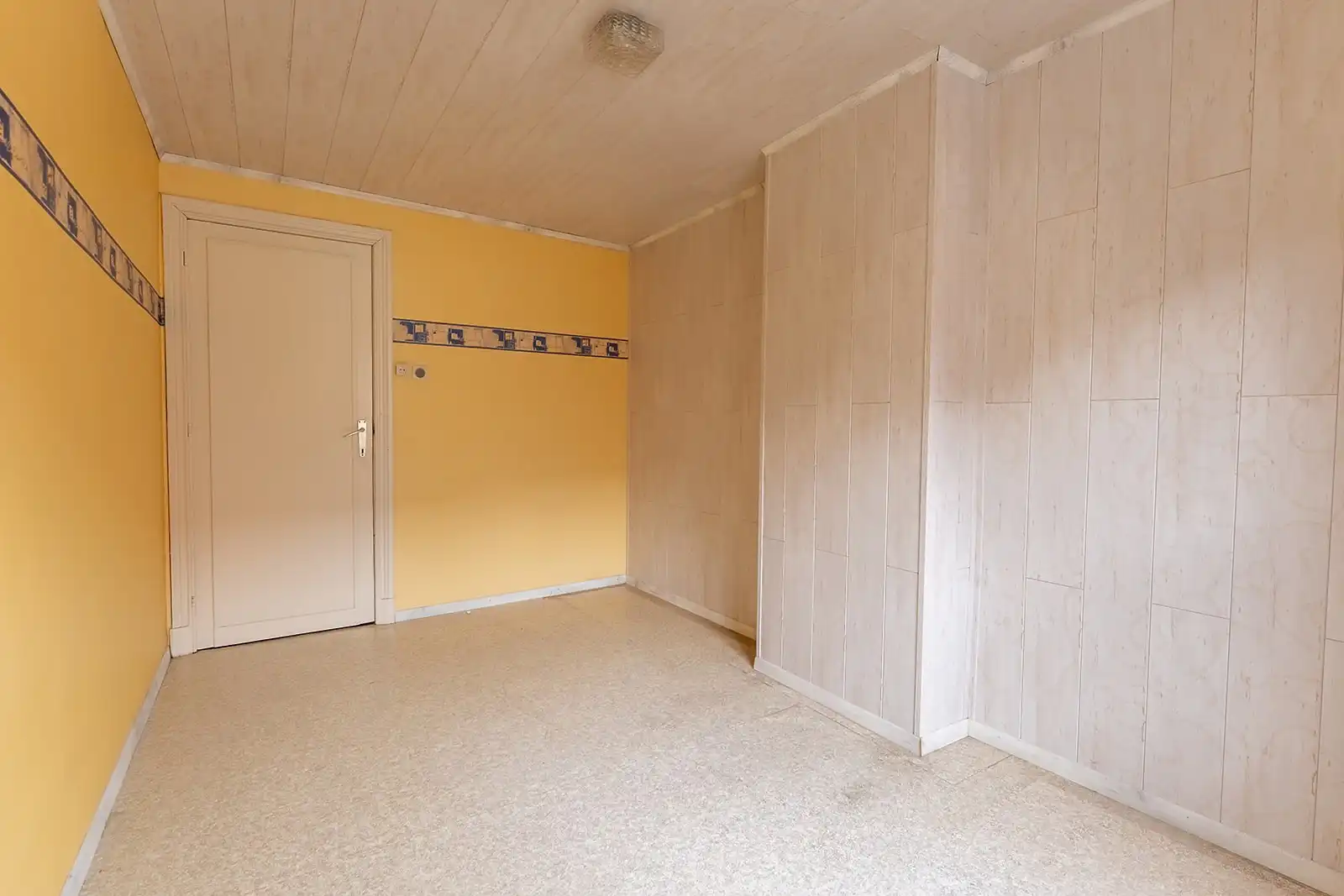 Ruime gezinswoning met 4 slaapkamers in het hart van Heist. foto 17