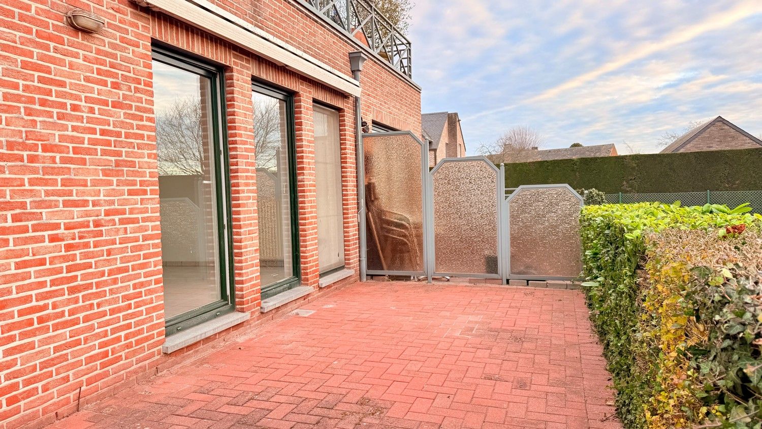 Instapklaar 1-slaapkamerappartement met zuidgericht terras in Veldwezelt, Lanaken. foto 11