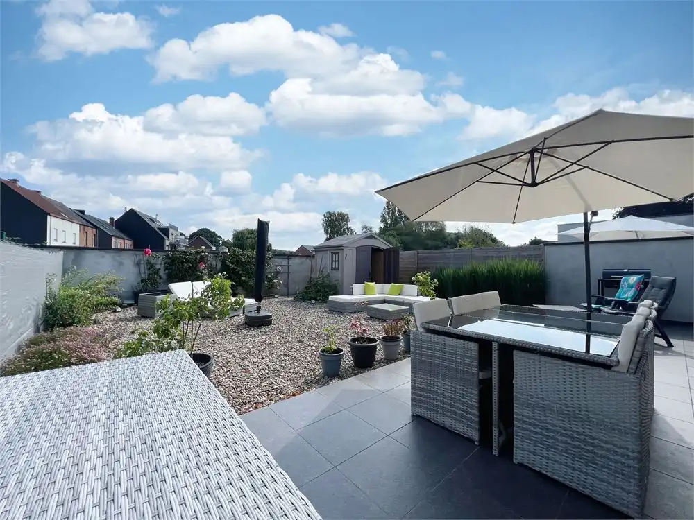 Prachtige woongelegenheid (2 slpks) + groot terras/tuin foto 12