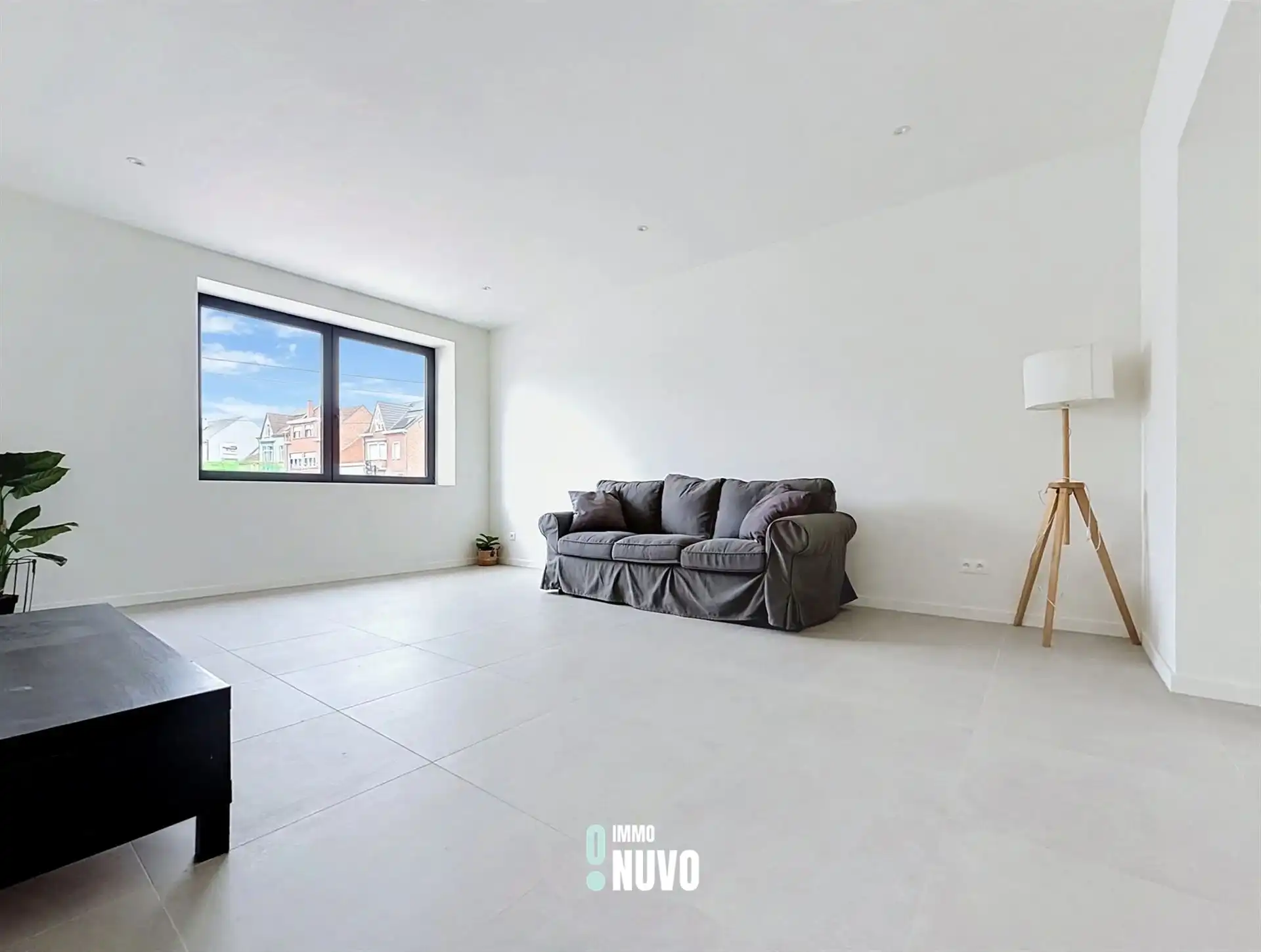 Woning met loods foto 5