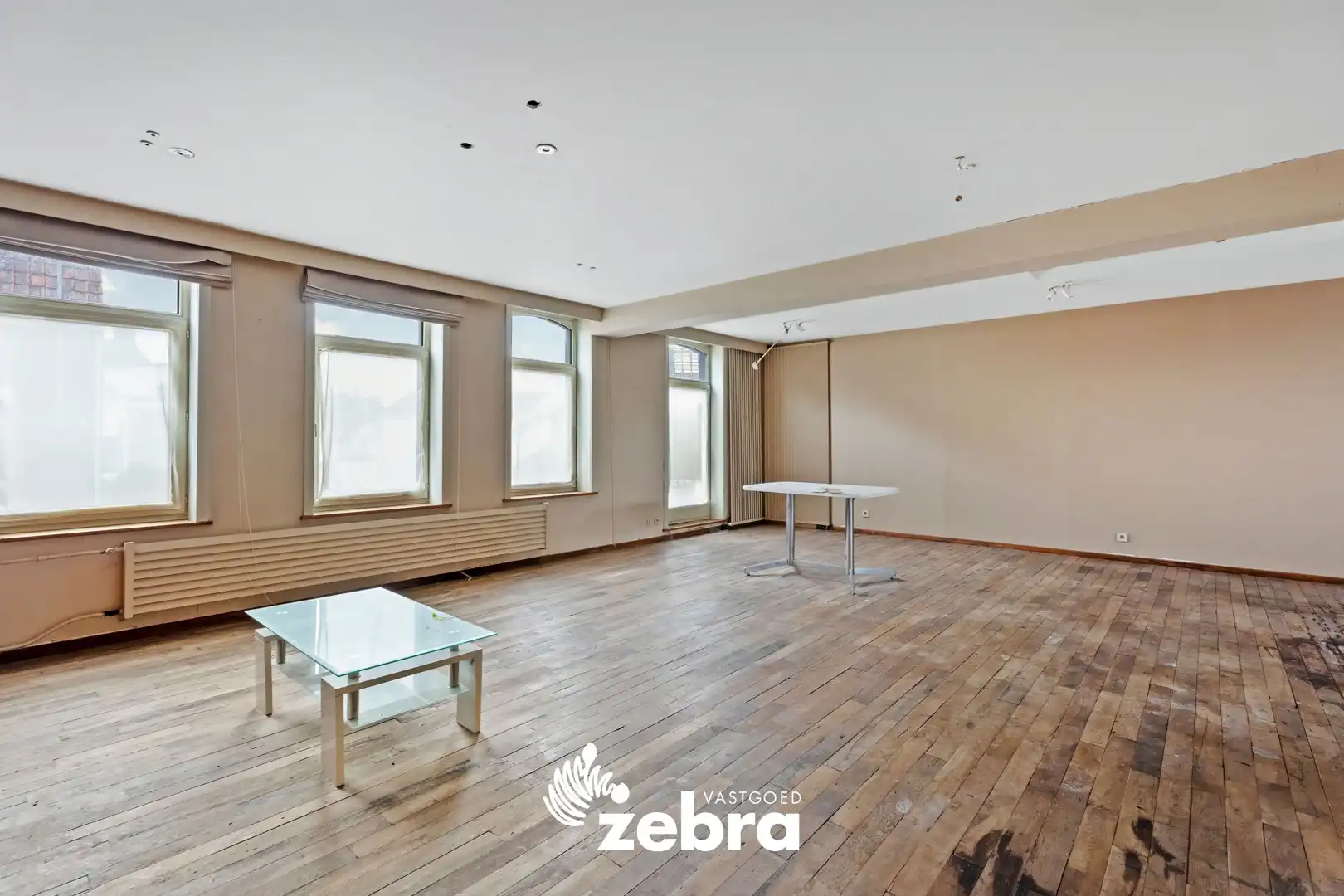 Ruim handelspand met duplex-appartement gelegen op een commerciële ligging te Kuurne! foto 8