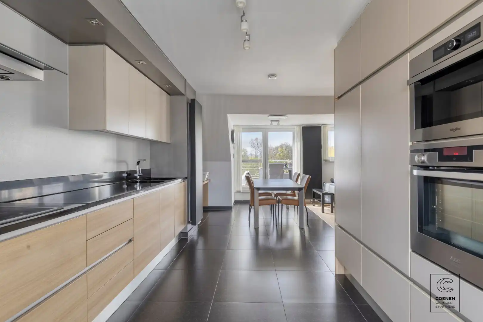 Lichtrijk appartement met 2 slaapkamers en een prachtig groen zicht te Duffel! foto 6