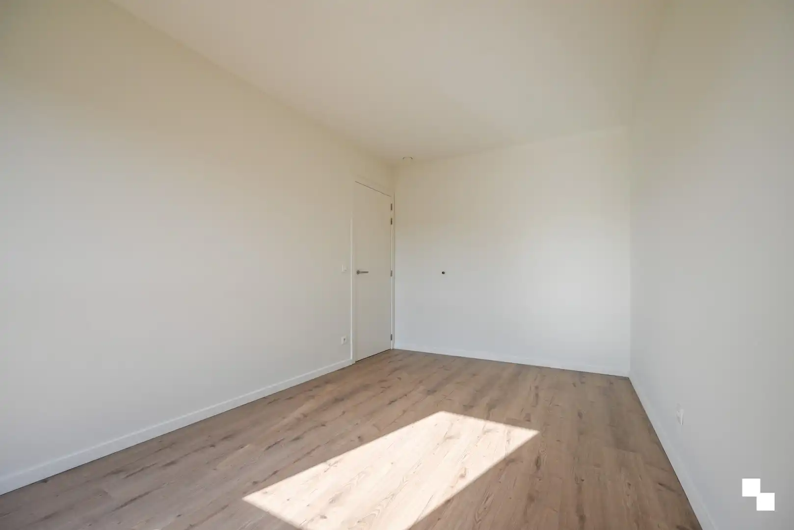 Nieuwbouwappartement met twee slaapkamers in hartje Emelgem foto 22