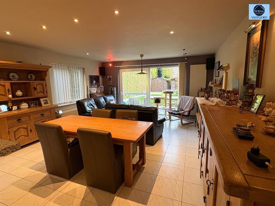 DRIEGEVEL WONING MET 5 KAMERS EN TUINTJE foto 3