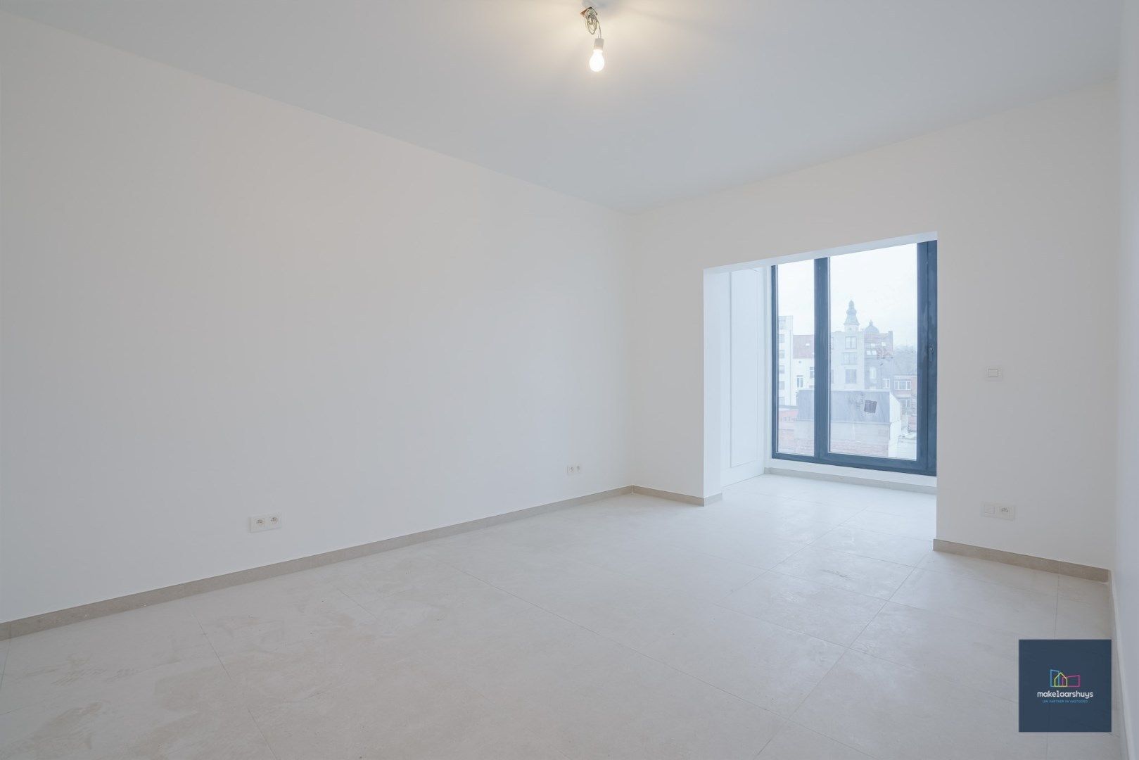 Gunstig gelegen en recent gerenoveerd 2 slaapkamerappartement nabij het Zuid-Park foto 11