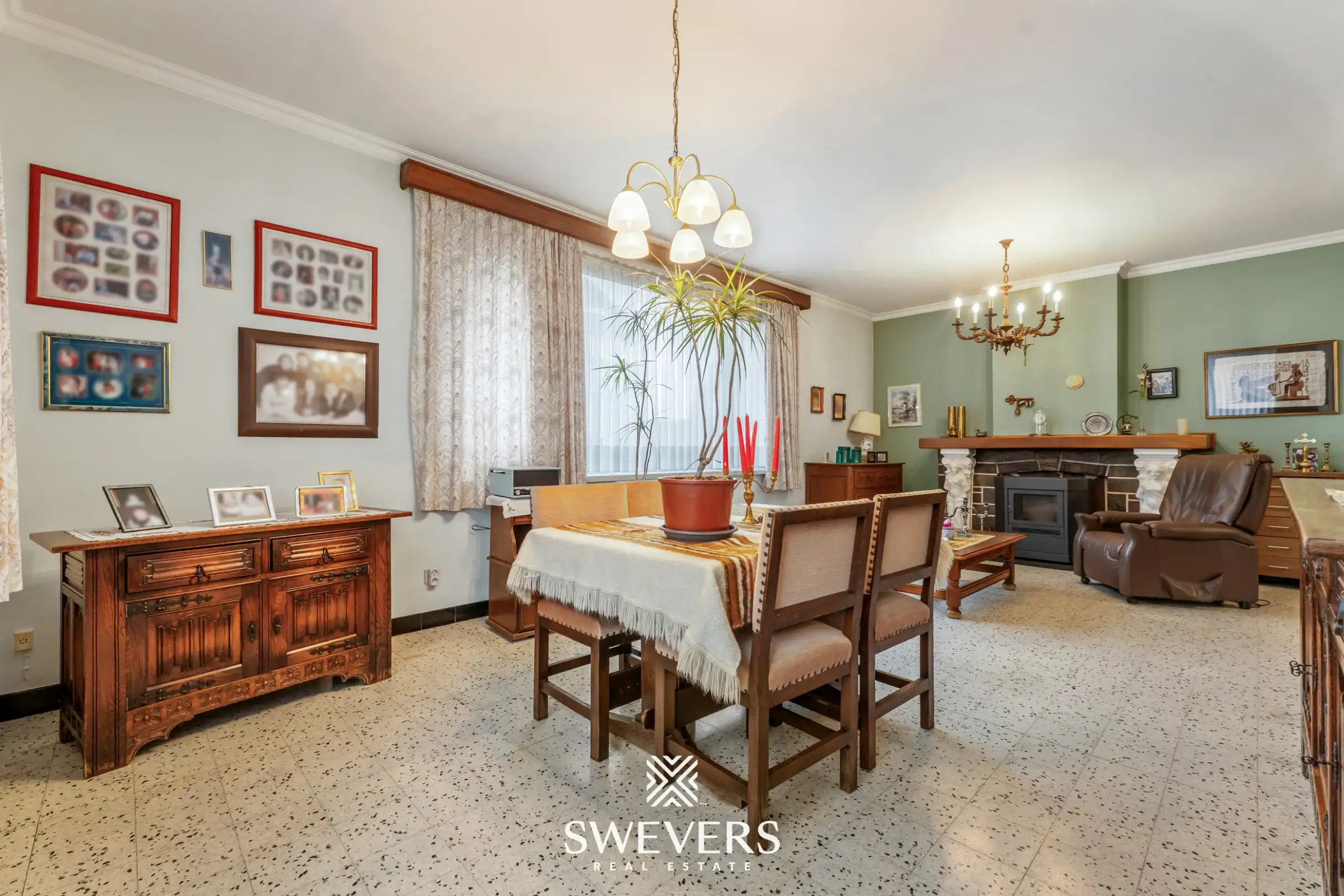 Statige woning met veel potentieel te Hoepertingen foto 4