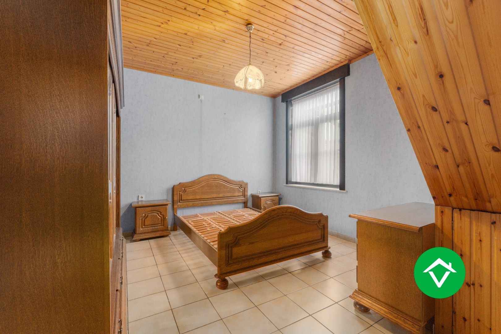 Ruime woning met 5 slaapkamers, diepe tuin en garage te Staden foto 11