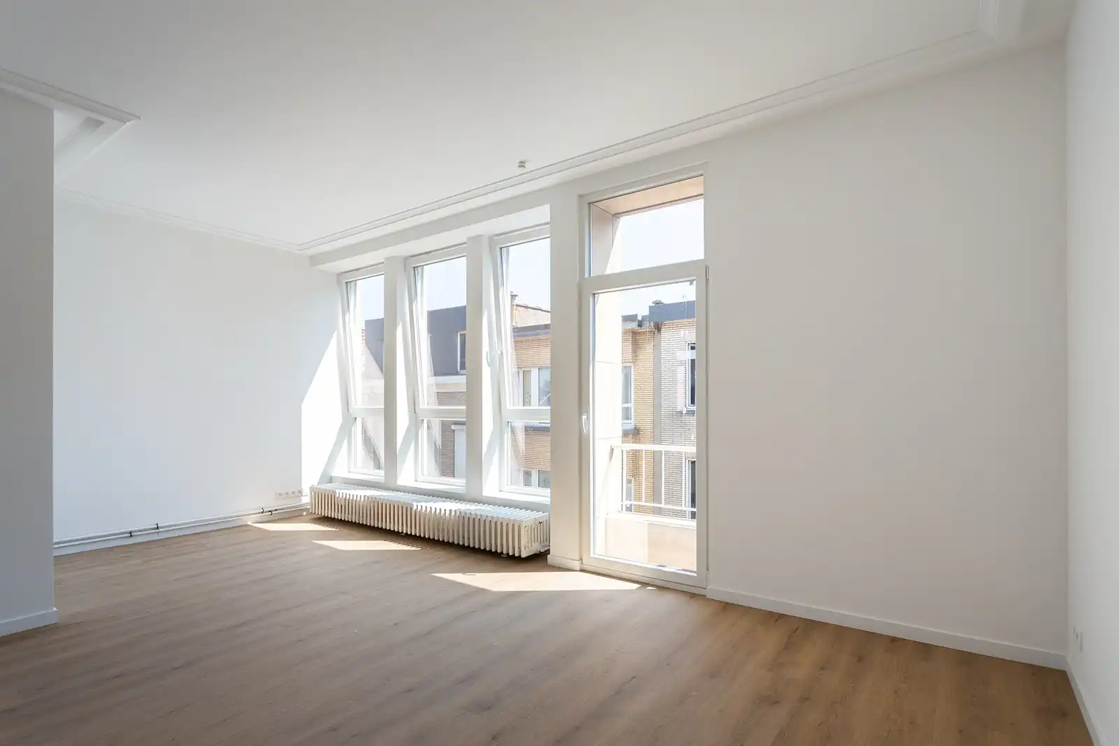 Volledig gerenoveerd opbrengsteigendom met 6 appartementen en handelsgelijkvloers foto 18