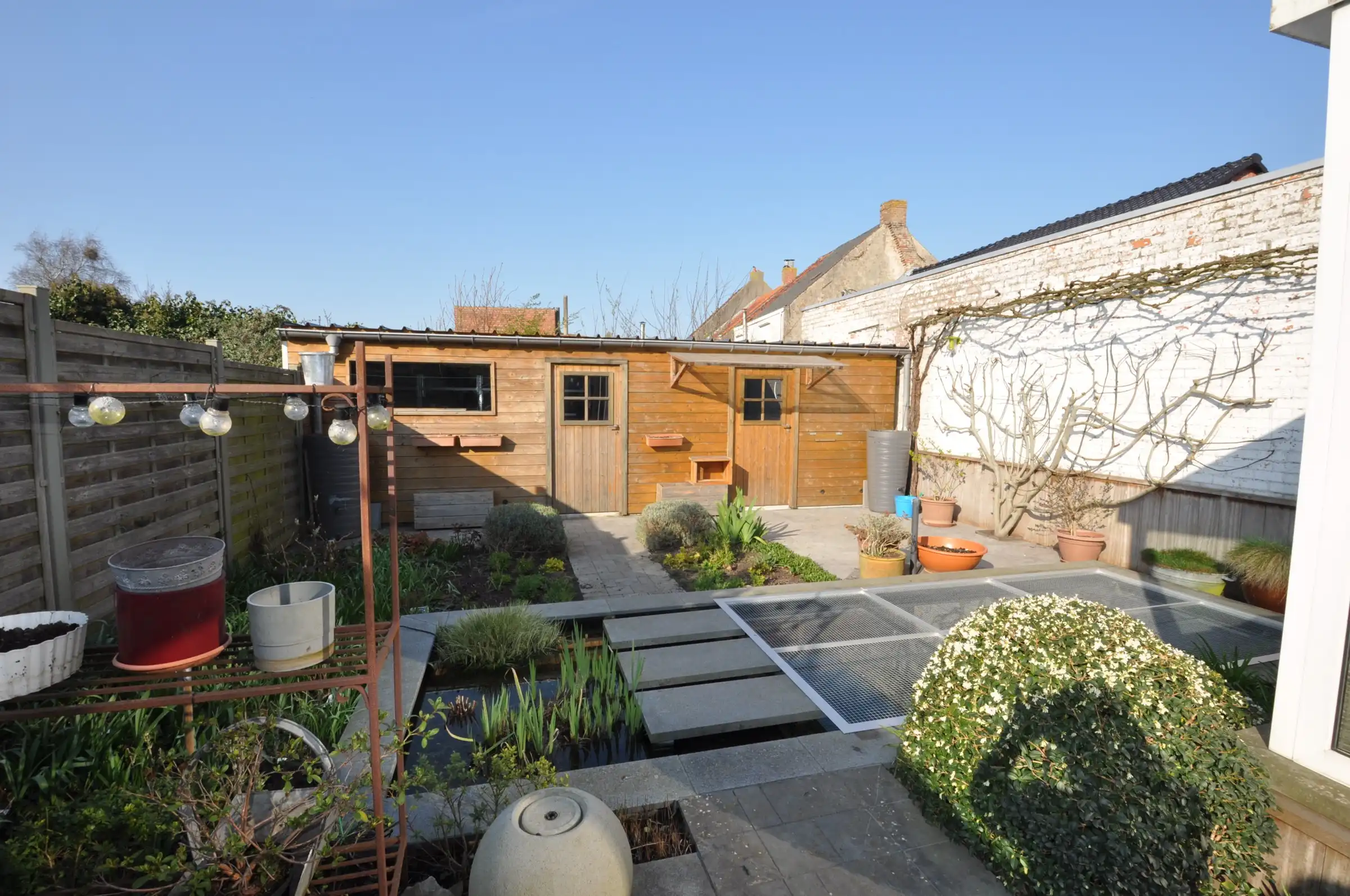 Vernieuwde herenwoning in het centrum van Zandvoorde foto 24