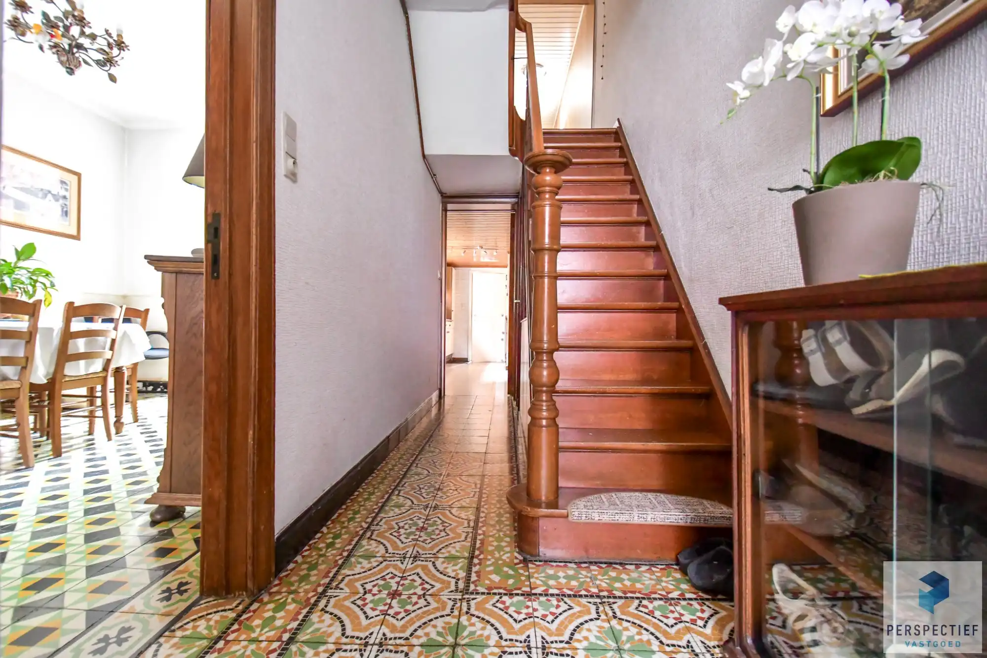 Ruime halfopen bebouwing met tuin en garage in het centrum van Oedelem foto 12