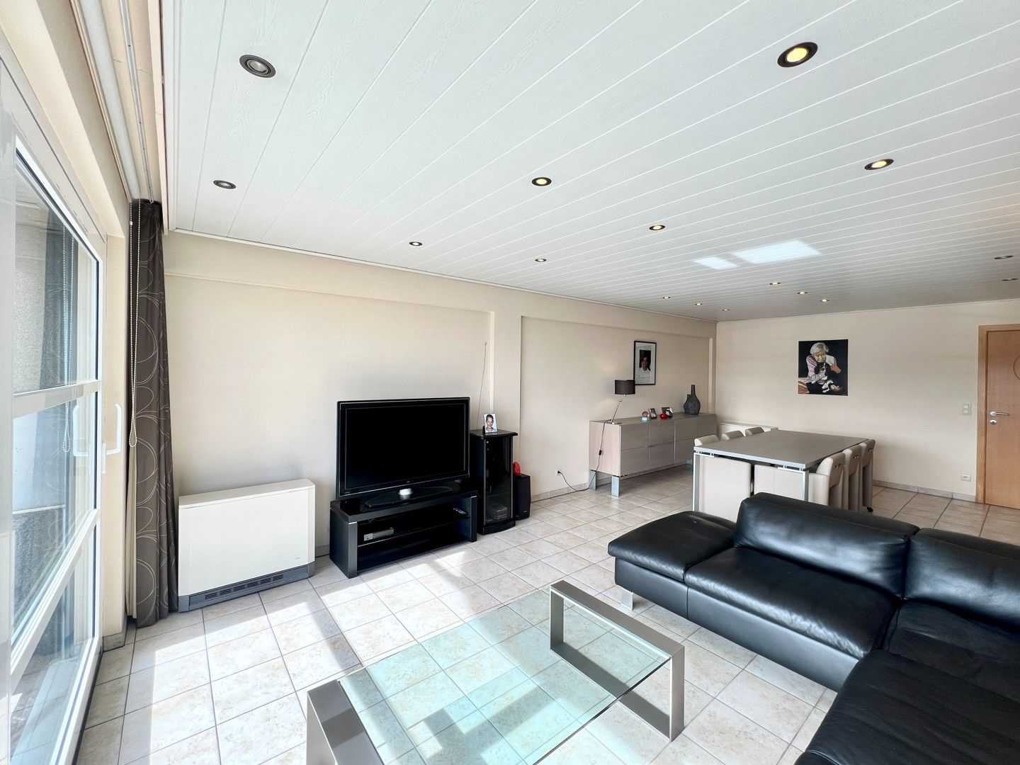 Ruim en lichtrijk appartement met 2 terrassen foto 6