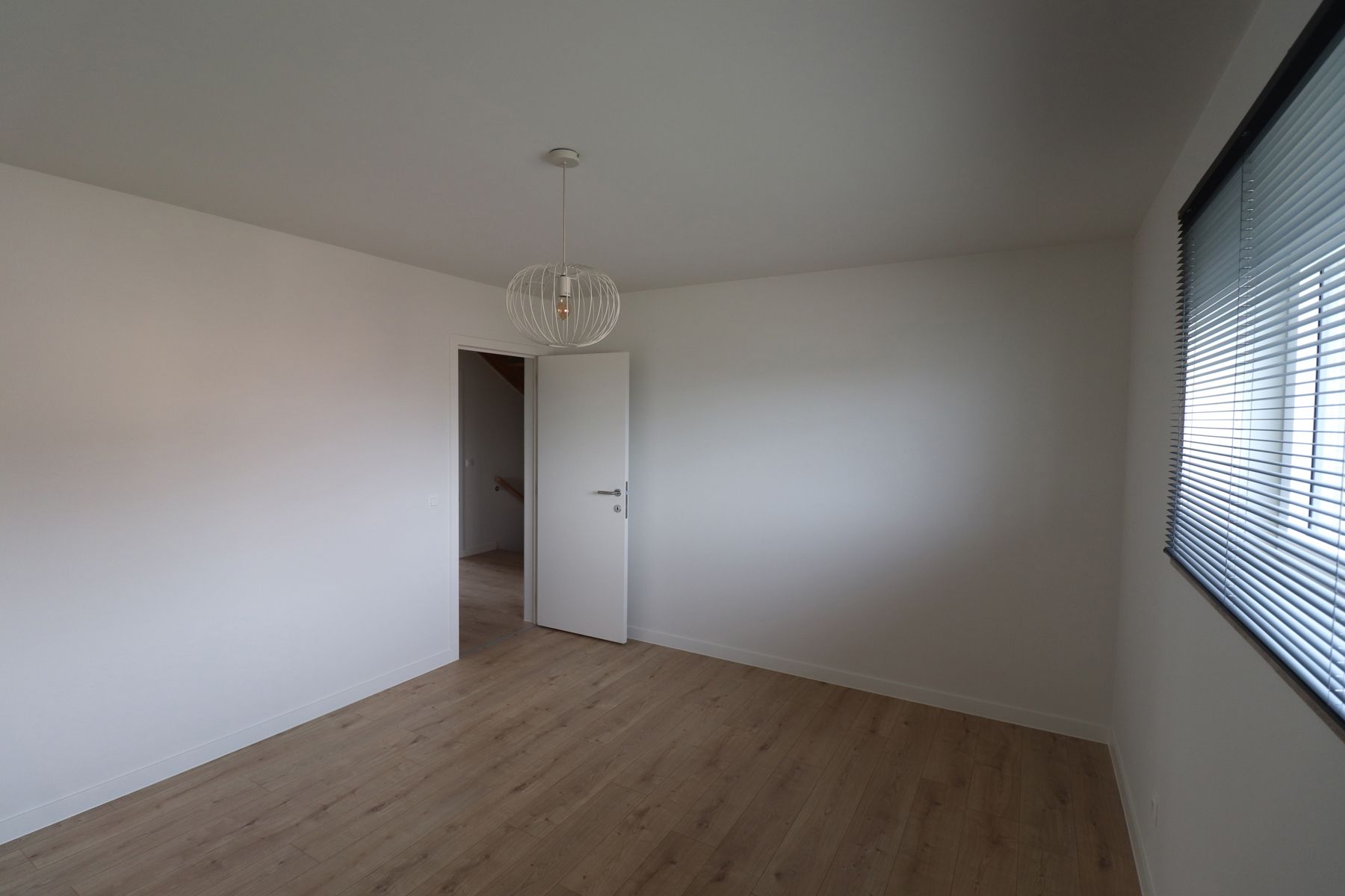 Energiezuinige nieuwbouwwoning met tuin vlakbij het centrum van Merksplas.  foto 13