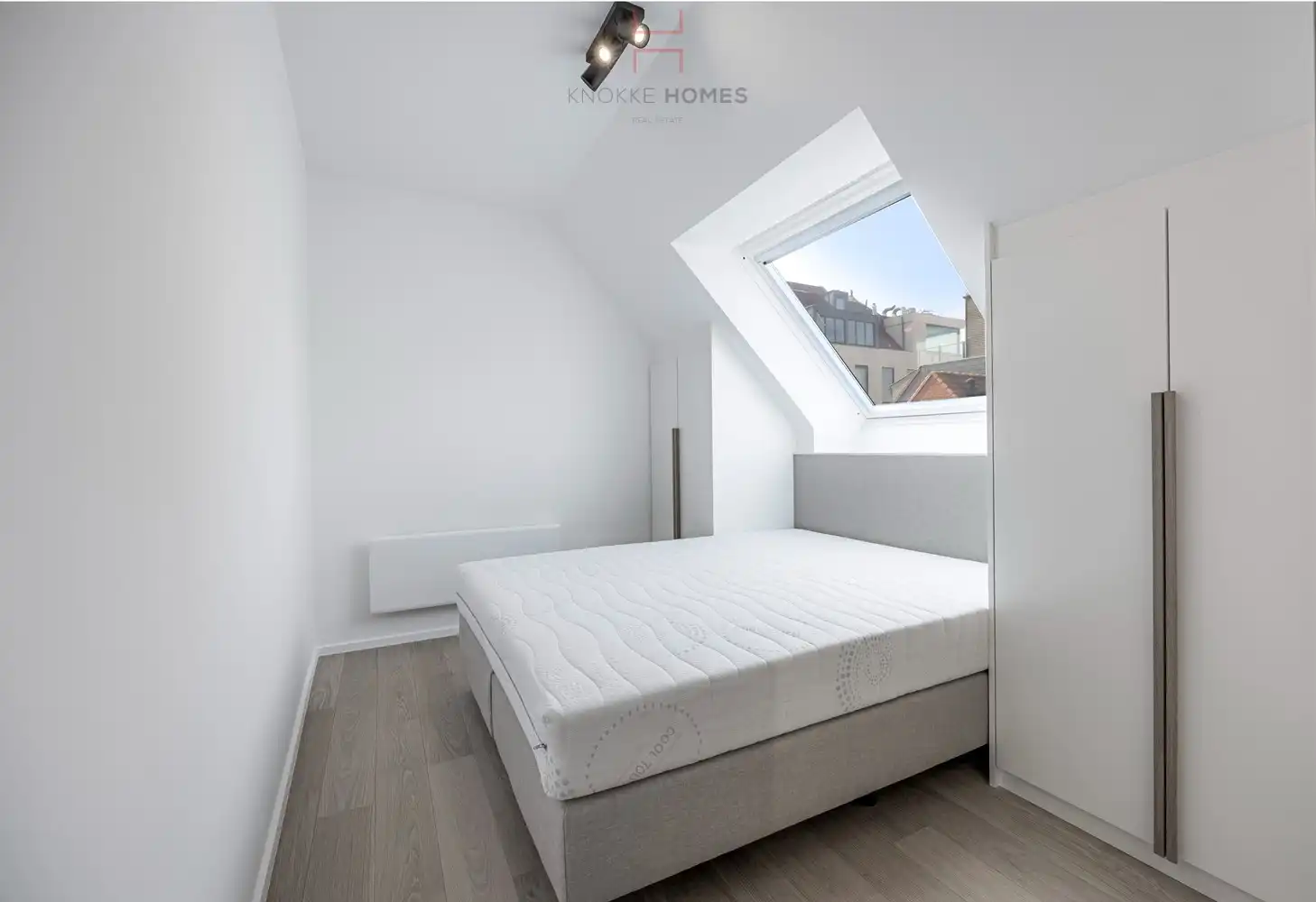 Ruim en lichtrijk appartement vlakbij het strand van Duinbergen foto 19