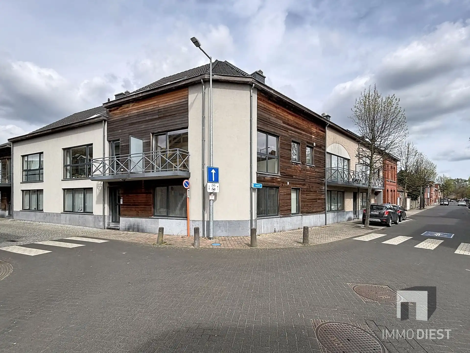 Ruimtelijk duplexappartement met karakter, badend in licht op gunstige ligging in het hart van Zichem. foto 36