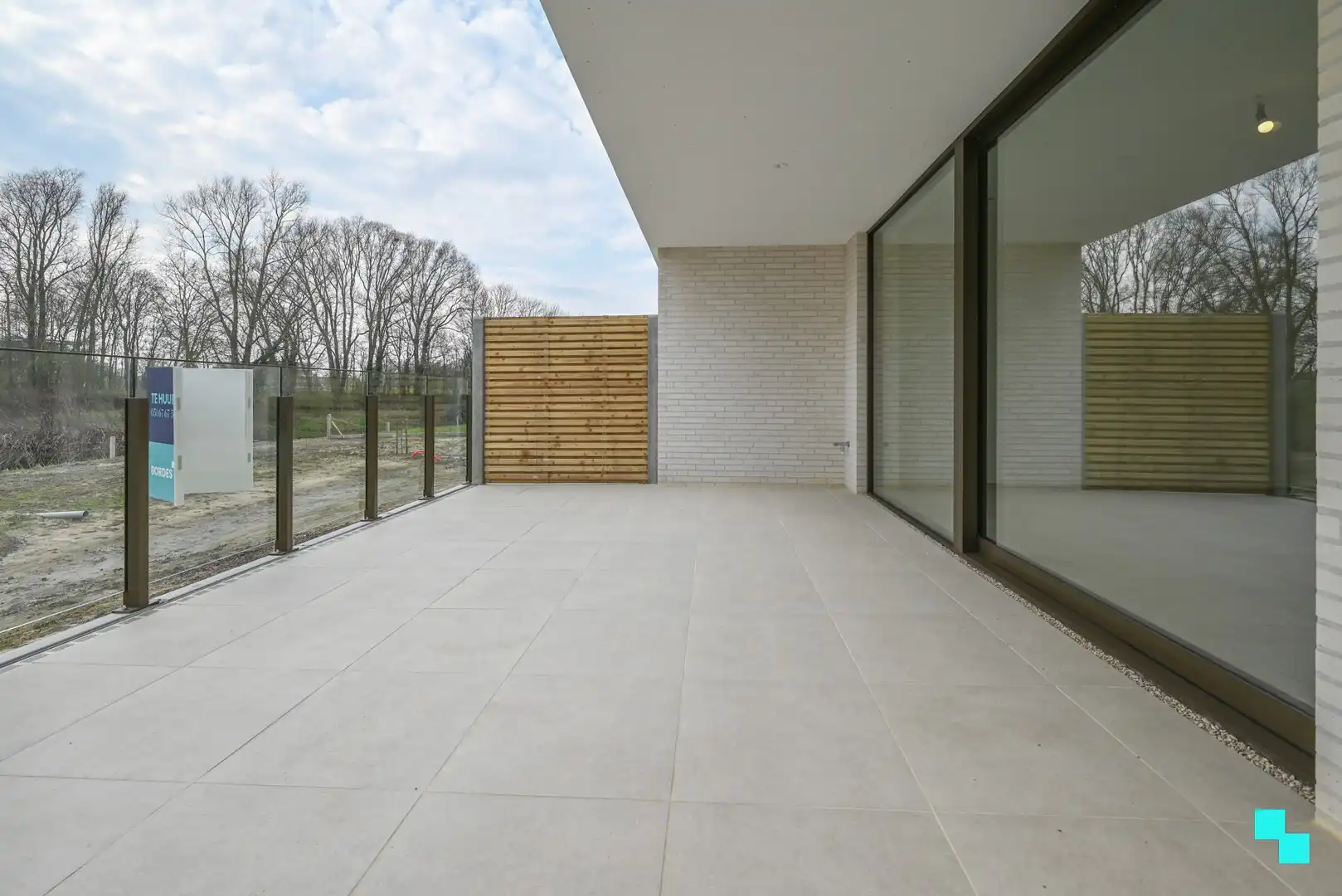 Gelijkvloers tweeslaapkamerappartement met riant terras te Ingelmunster foto 11