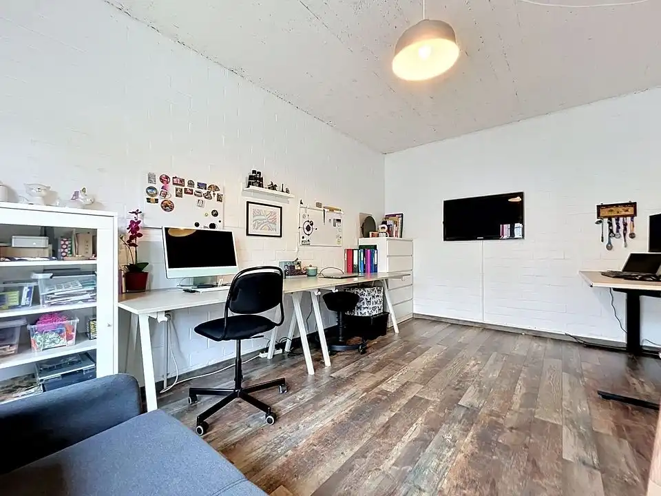 B&B Moment : Instapklare rijwoning met tuin op rustige ligging te koop in Lint foto 12