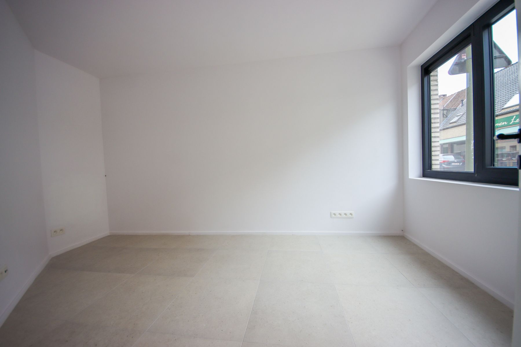 Centraal gelegen appartementsgebouw foto 25