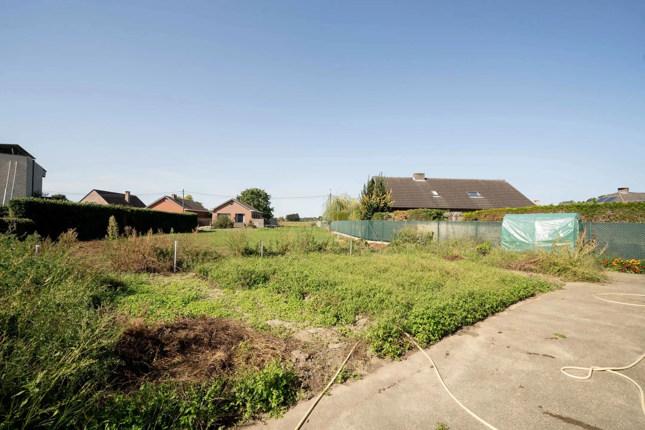 Villa bouwgrond van 13a35ca met magazijn foto 6