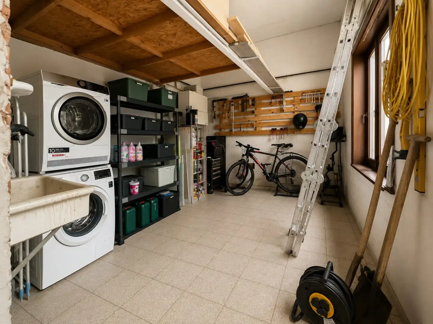 Charmante woning met drie slaapkamers en tuin in Tongeren-Borgloon foto 11