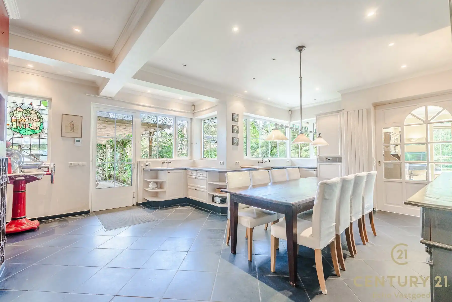 Karaktervol landhuis met prachtige tuin op ca 2202m² foto 19