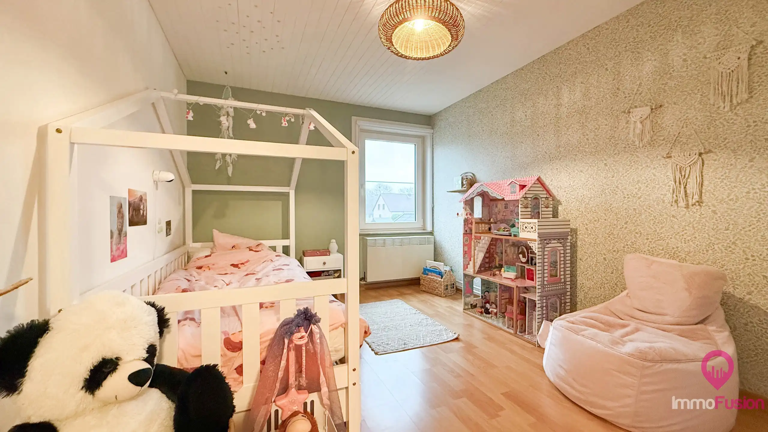 Ruime instapklare open bebouwing met 2 badkamers op 9a grond foto 25