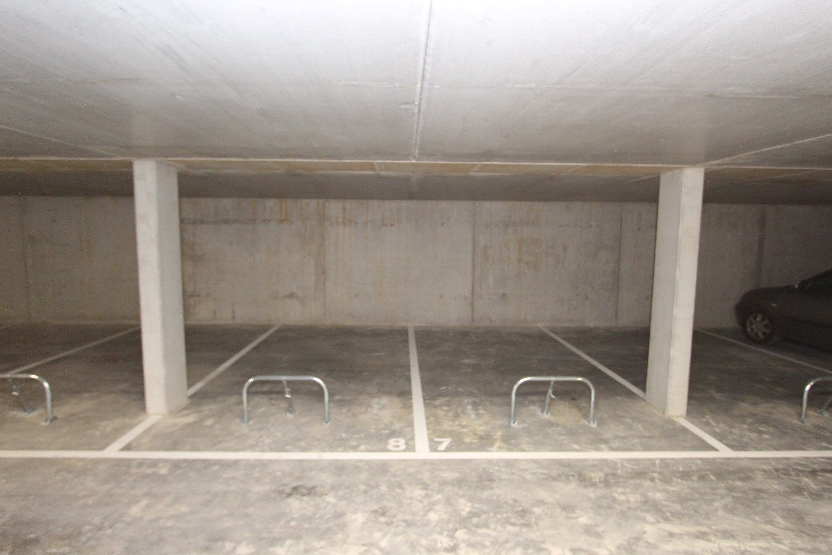 INSTAPKLAAR APPARTEMENT MET 3 SLAAPKAMERS EN GROOT TERRAS - 6% BTW mogelijk! foto 21