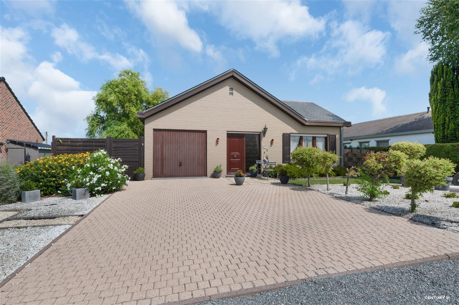 Hoofdfoto van de publicatie: Aangename bungalow in doodlopend straatje op 7are44