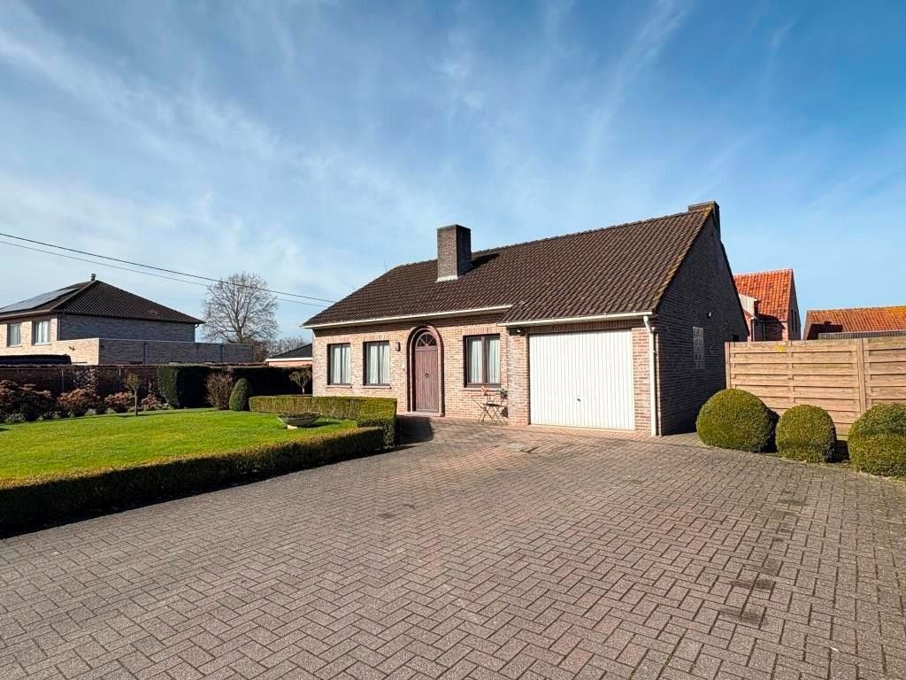 ()=>{if(producerUpdateValueVersion(node),producerAccessed(node),node.value===ERRORED)throw node.error;return node.value} Rozeveldstraat 48 - 8820 Torhout