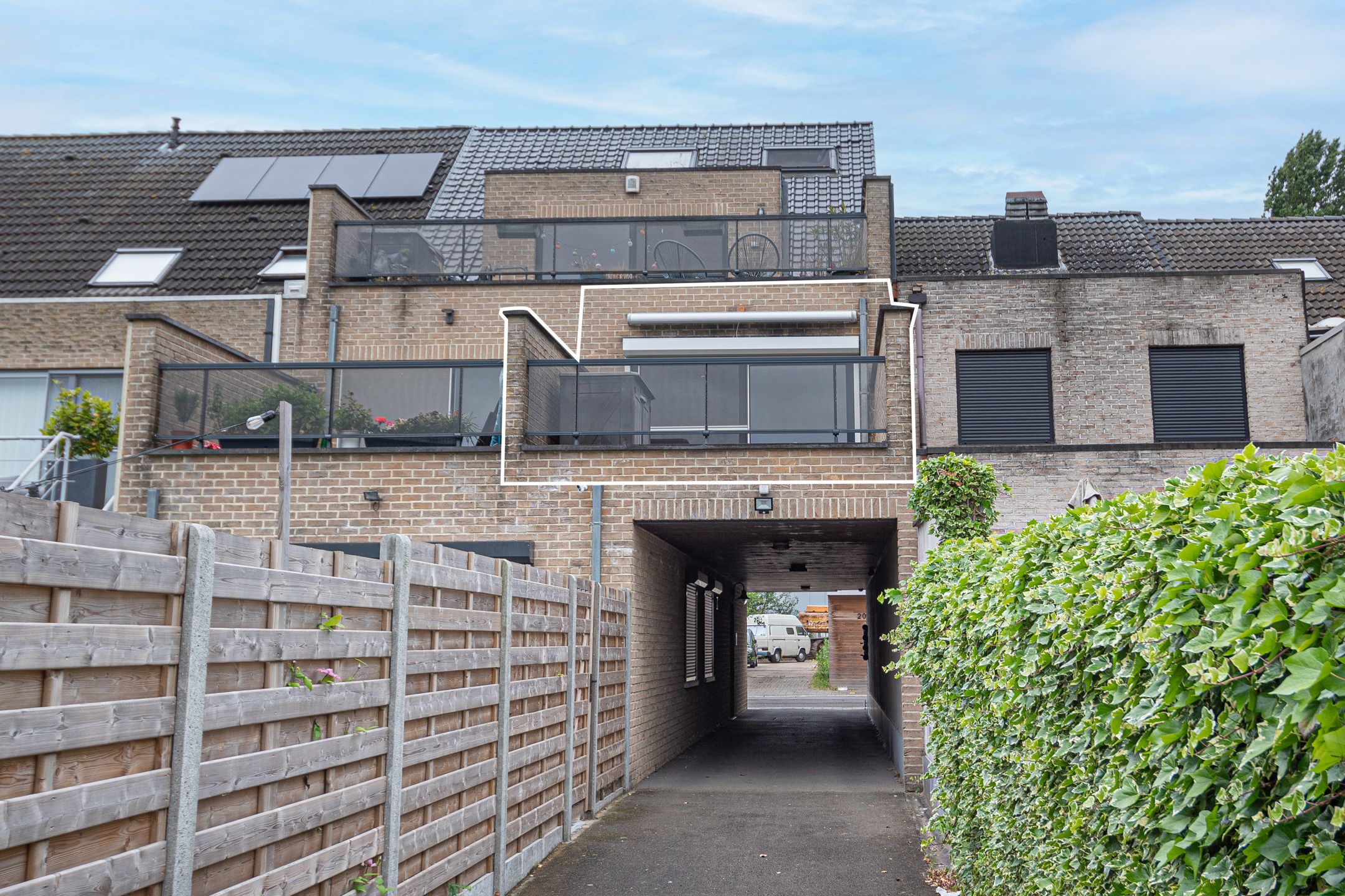 Instapklaar 1-slaapkamerappartement met garage foto 24