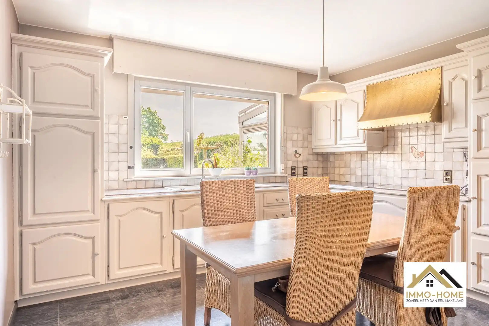 Prachtige open bebouwing met zwemvijver in landelijke omgeving!  foto 17