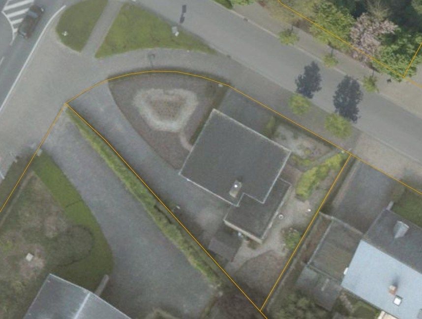 Woning en/of handel op zeer interessante hoek foto 20