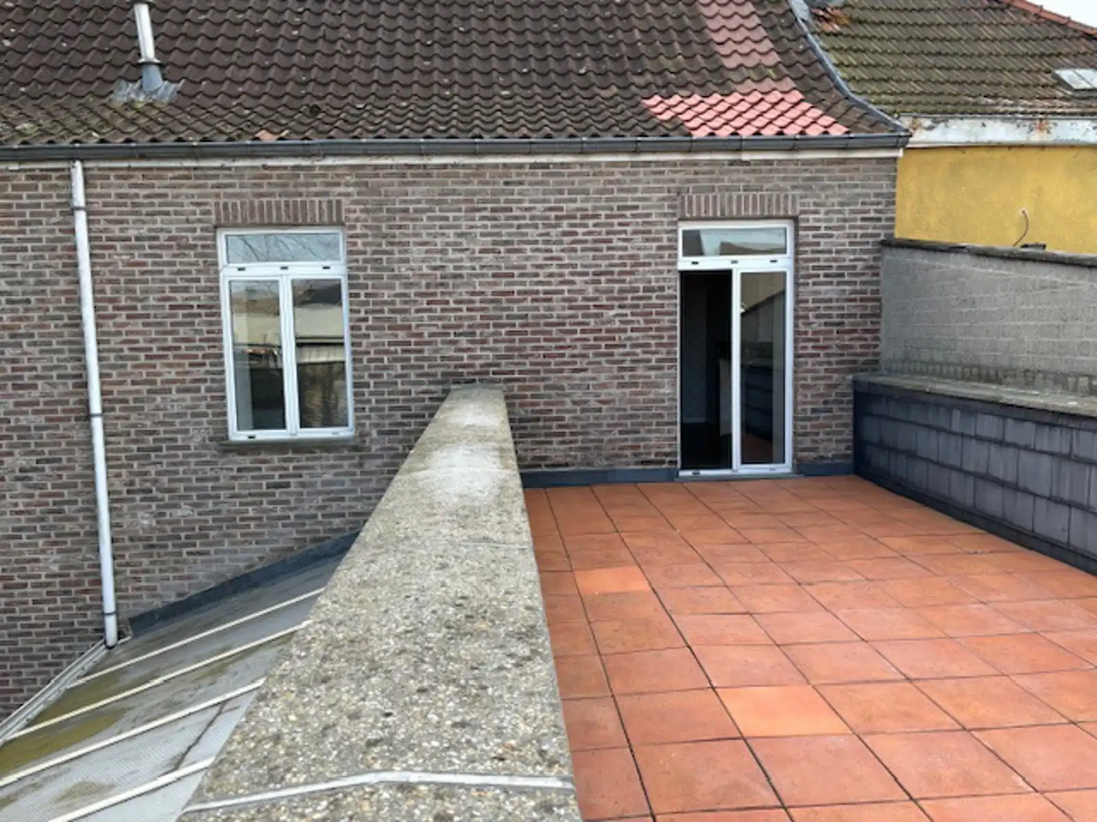Herenwoning met inrijpoort te Tienen foto 27