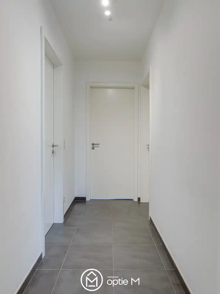 Ruim appartement in Bilzen-Hoeselt met parkeerplaats foto 18